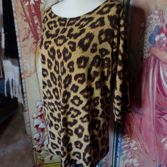 XL Leopard Print Blouse - Picture 2 of 5